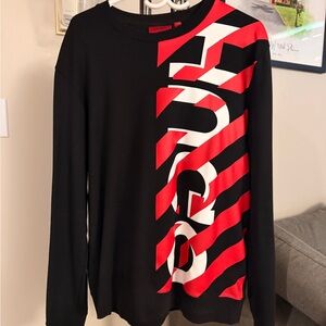 HUGO Men's Bold Black and Red Crewneck Sweater - XL